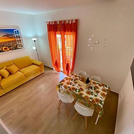 Appartamento Baciata Dal Sole Ачиреале Екстер'єр фото